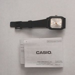 Casio Women's Casual Sports Water-Resistant Watch Retro-style